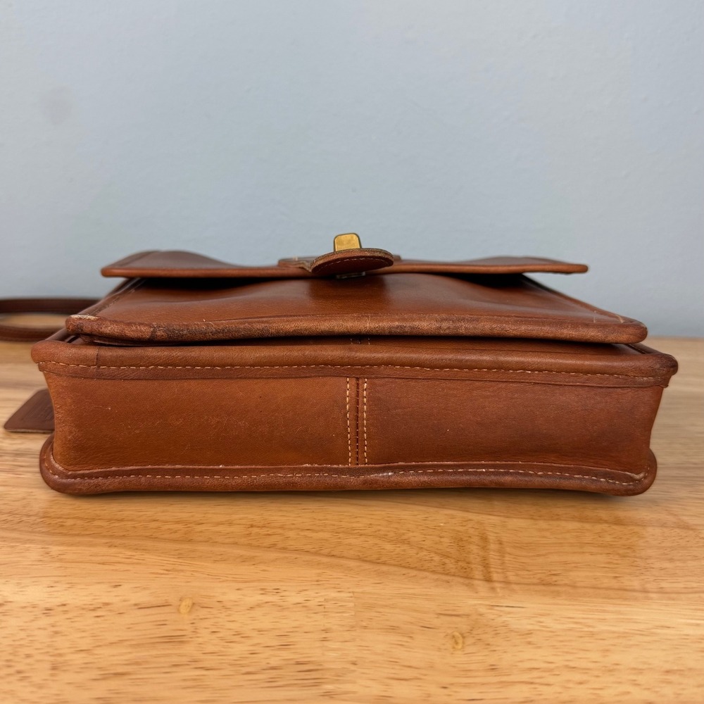 VTG Coach 9140 Station Bag British Tan Leather Crossbody Handle Strap USA Made - Picture 6 of 8